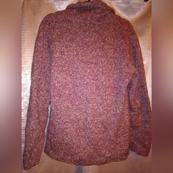 Maroon Cardigan Sweater. Size L - Picture 4 of 5